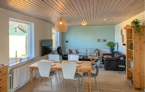Havndal House | Awesome Home In Havndal With Wifi