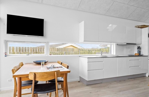 Hejlsminde House | Awesome home in Hejls