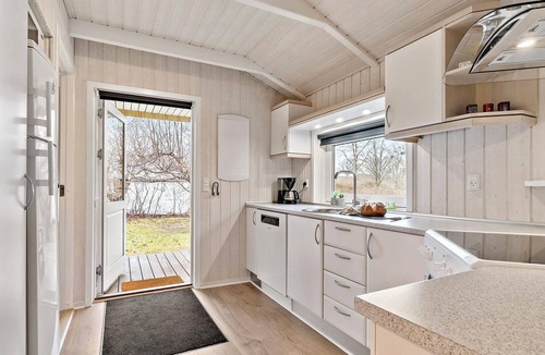 Hejlsminde Strand House | Awesome home in Hejls with sauna