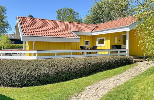 Hejlsminde Strand House | Awesome home in Hejls with sauna