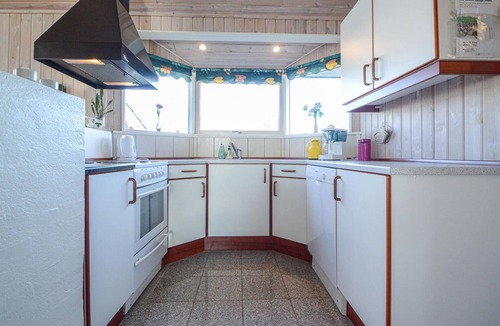 Hejlsminde Strand House | Awesome home in Hejls with sauna