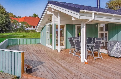 Hejlsminde Strand House | Awesome home in Hejls with sauna