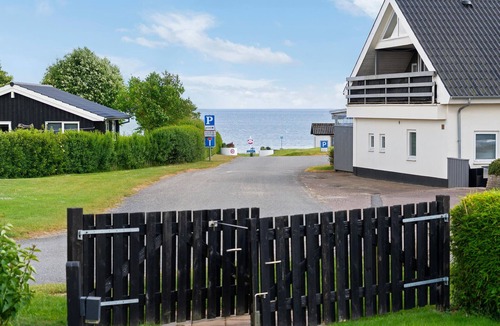 Hejlsminde Strand House | Awesome home in Hejls with WiFi