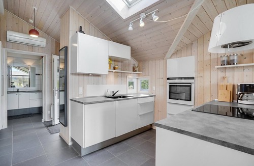 Falen House | Awesome home in Hemmet with sauna
