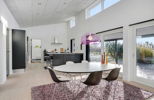Bork Havn House | Awesome home in Hemmet with WiFi