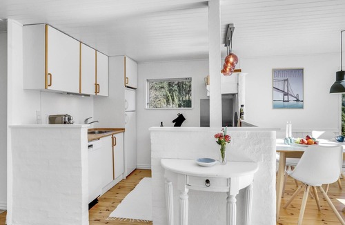 Hobro House | Awesome home in Hobro with kitchen