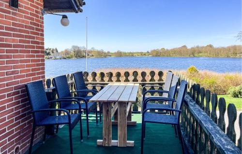 Hobro House | Awesome Home In Hobro With Wifi