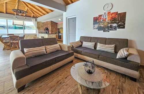 Donji Prolozac House | Awesome home in Donji Prolozac