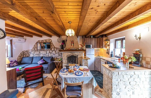 Veliki Drvenik House | Awesome home in Drvenik Veliki
