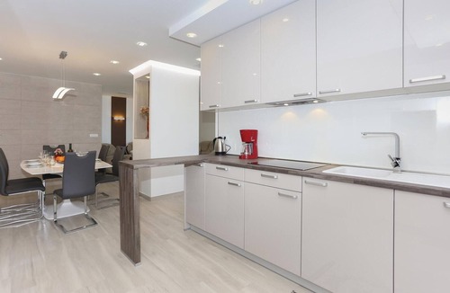 Kastel Stafilic House | Awesome home in Kastel Stafilic