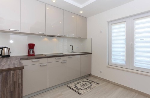 Kastel Stafilic House | Awesome home in Kastel Stafilic