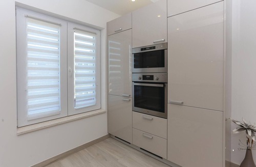 Kastel Stafilic House | Awesome home in Kastel Stafilic