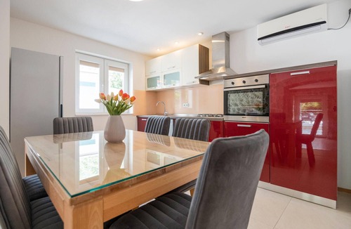 Podbablje House | Awesome home in Poljica Imotska