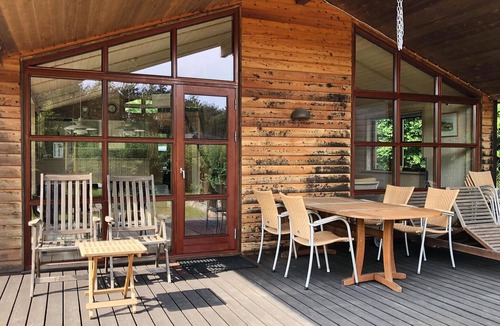 Ristinge House | Awesome home in Humble with kitchen