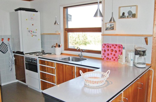 Argab House | Awesome home in Hvide Sande with WiFi