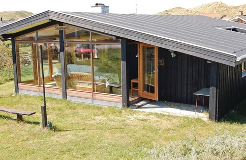 Argab House | Awesome home in Hvide Sande with WiFi