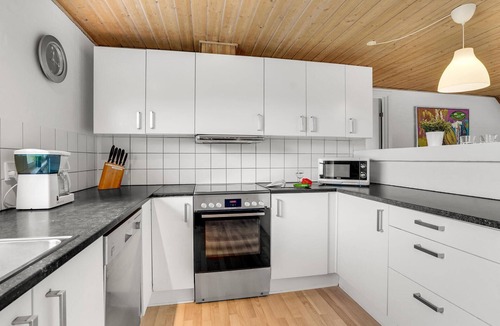 Argab House | Awesome home in Hvide Sande with WiFi