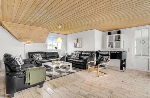 Argab House | Awesome home in Hvide Sande with WiFi