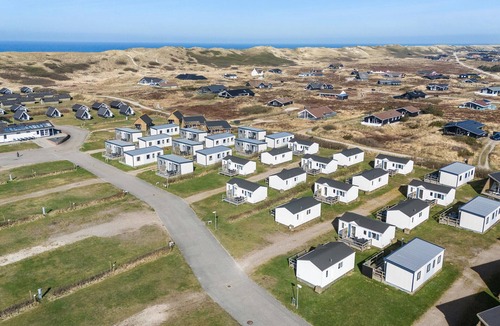 Argab House | Awesome home in Hvide Sande with WiFi