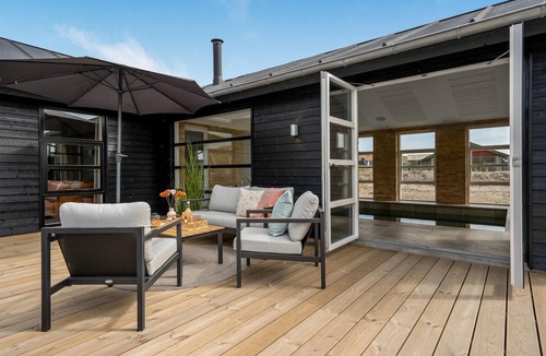 Bjerregard Strand House | Awesome home in Hvide Sande with sauna