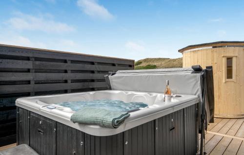 Bjerregard Strand House | Awesome Home In Hvide Sande With Sauna