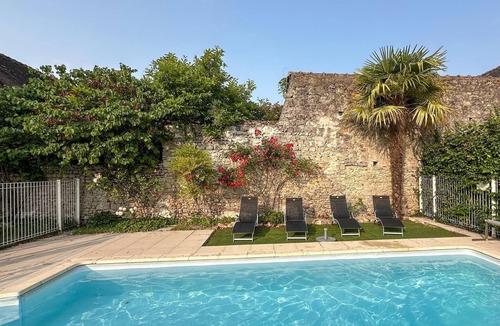 Ingrannes House | Awesome home in Ingrannes