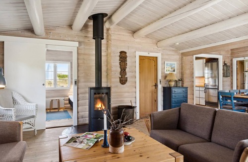 Bratten Strand House | Awesome home in Jerup with WiFi