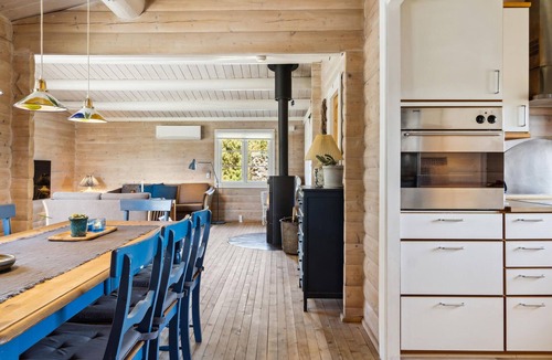 Bratten Strand House | Awesome home in Jerup with WiFi