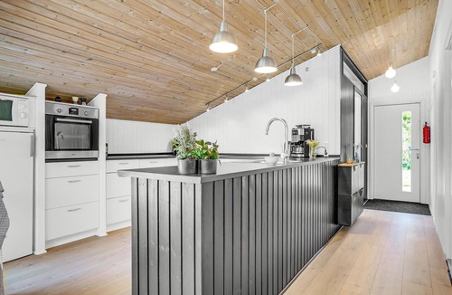 Bratten Strand House | Awesome home in Jerup with WiFi