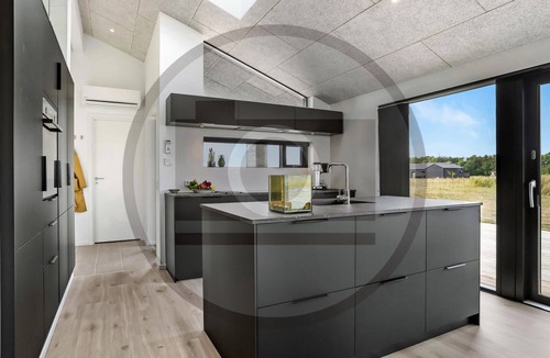 Bratten Strand House | Awesome home in Jerup with sauna