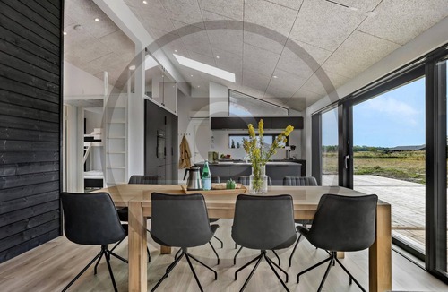 Bratten Strand House | Awesome home in Jerup with sauna