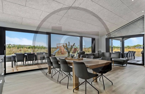 Bratten Strand House | Awesome home in Jerup with sauna