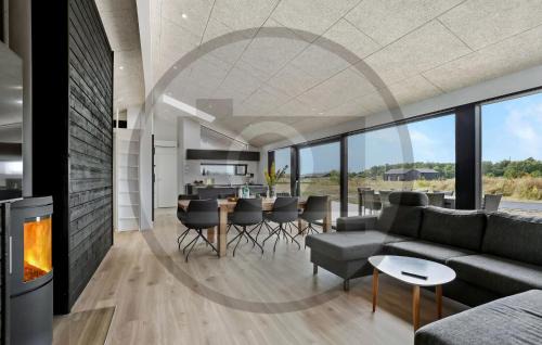 Bratten Strand House | Awesome Home In Jerup With Sauna