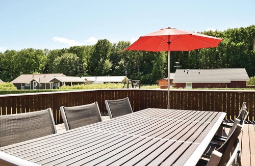 Pøt Strandby House | Awesome home in Juelsminde with kitchen