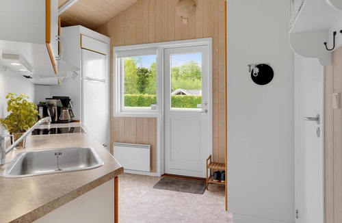 Pøt Strandby House | Awesome home in Juelsminde with sauna