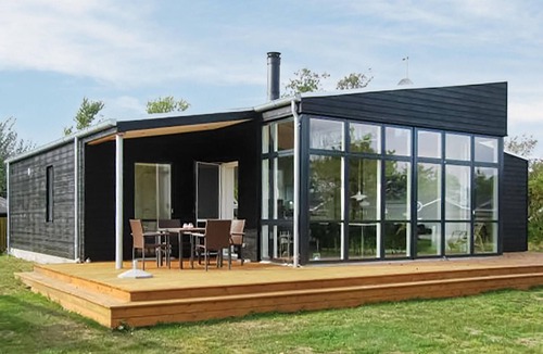 Juelsminde House | Awesome home in Juelsminde with kitchen