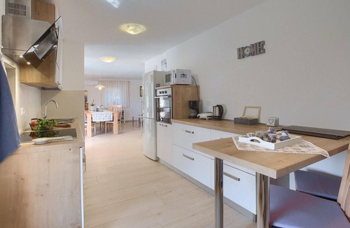 Kurili House | Awesome home in Kanfanar