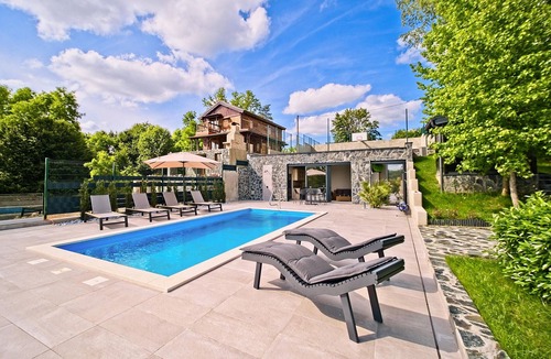 Barilovic House | Awesome home in Karlovac with sauna