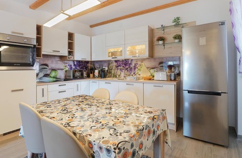 Viskovo House | Awesome home in Kastav with WiFi