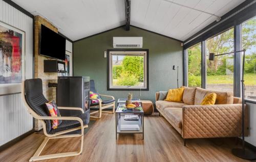 Kirke Saaby House | Awesome Home In Kirke Såby With Wifi