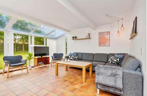 Vibæk Strand House | Awesome Home In Knebel With 2 Bedrooms And Internet