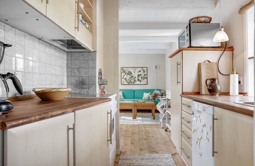 Skødshoved Strand House | Awesome home in Knebel with kitchen
