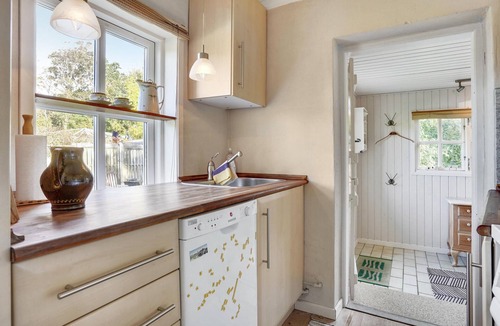 Skødshoved Strand House | Awesome home in Knebel with kitchen