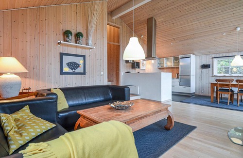 Knebel House | Awesome home in Knebel with sauna