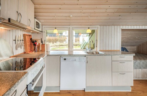 Knebel House | Awesome home in Knebel with kitchen