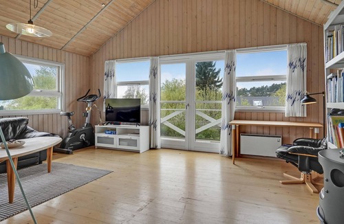 Knebel House | Awesome home in Knebel with sauna