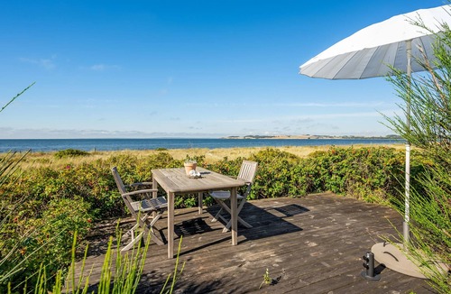 Knebel House | Awesome home in Knebel with kitchen