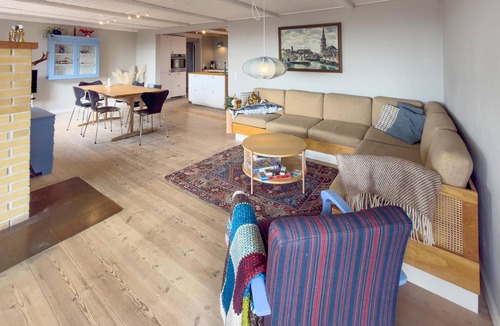 Knebel House | Awesome home in Knebel with house sea view