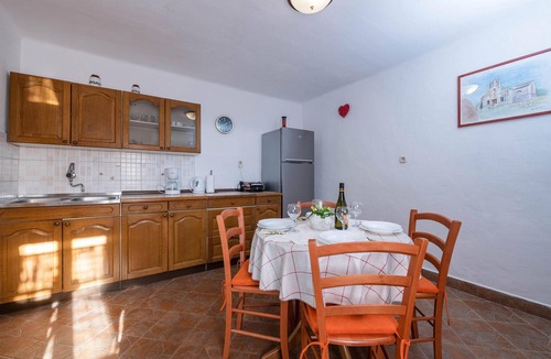 Brovinje House | Awesome home in Koromacno with house sea view