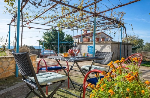 Brovinje House | Awesome home in Koromacno with house sea view